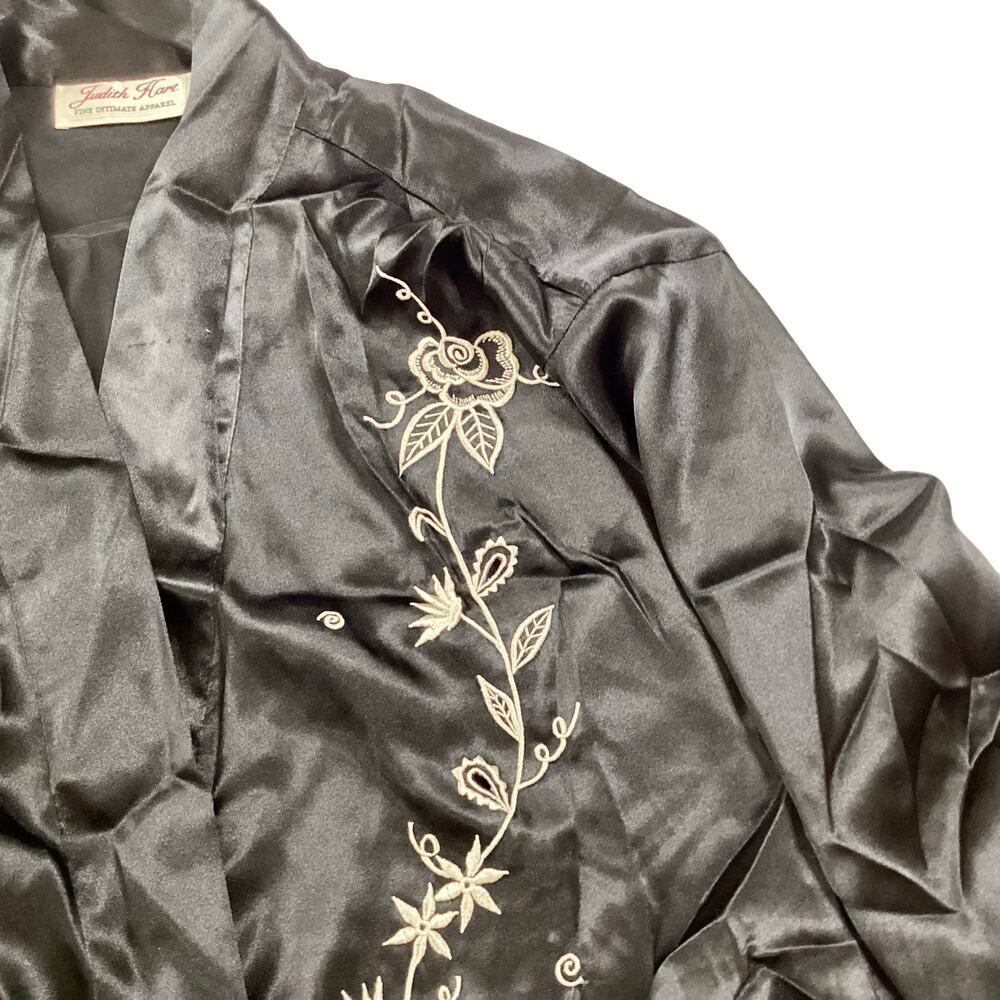 Judith Hart Short Satin Robe - Picture 3 of 6